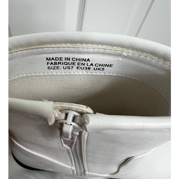Urban Outfitters Gwen Platform White Boots Size 7 - Picture 11 of 14